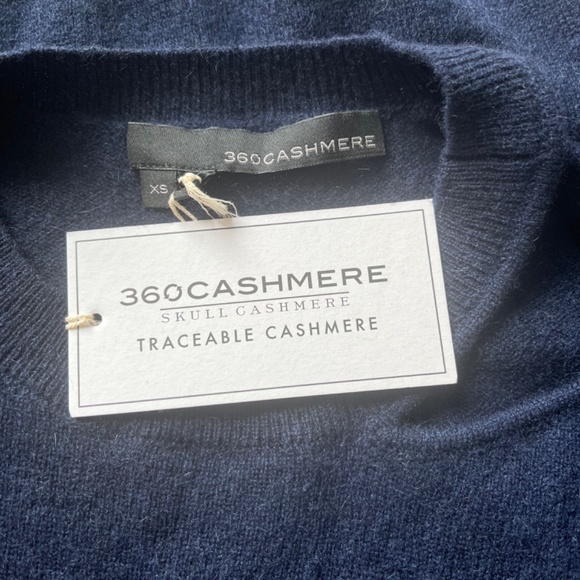 360 CASHMERE Rue Cutout Skull Print Navy Cashmere Cold Shoulder Pullover Sweater - Picture 12 of 13